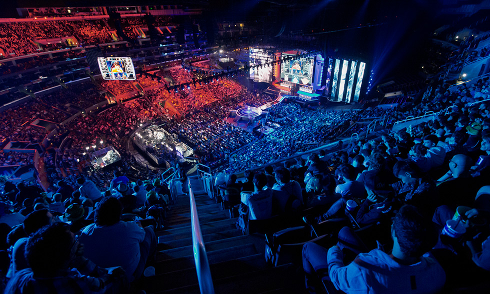 s1mple回应近期天梯低水平表现：有时候是朋友在打